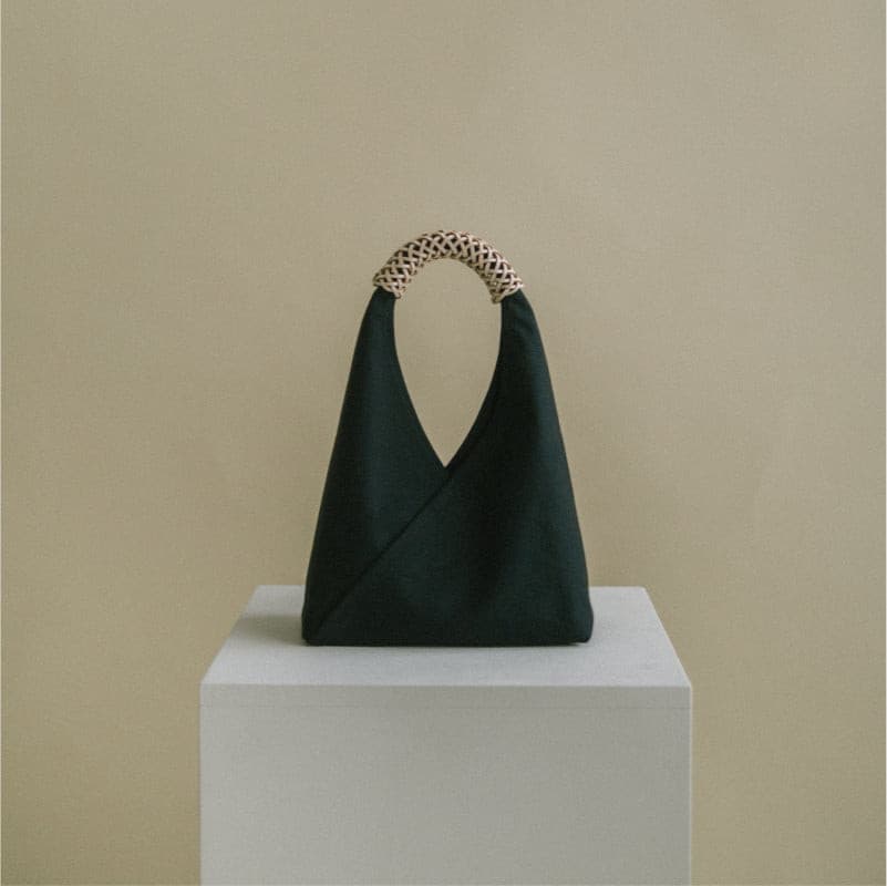 Woven Triangle Bag Small.