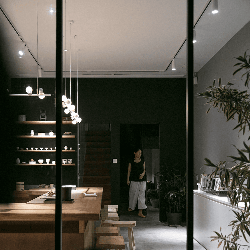 SPARROW 135 - Linear Chandelier.