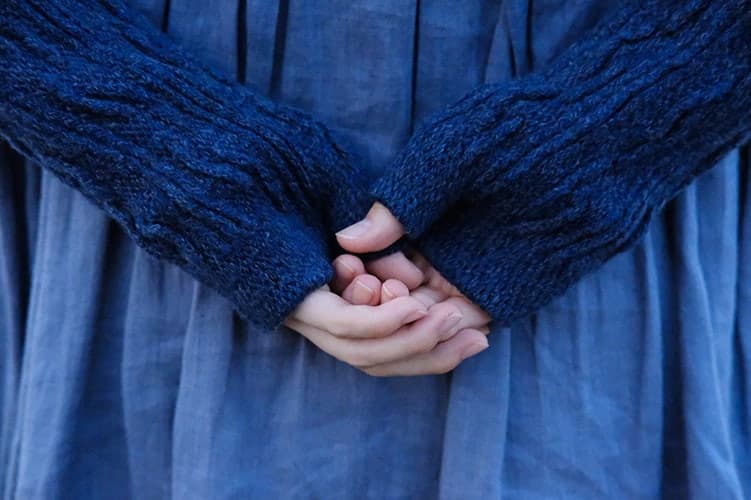 Wool Hand Warmer Charcoal.