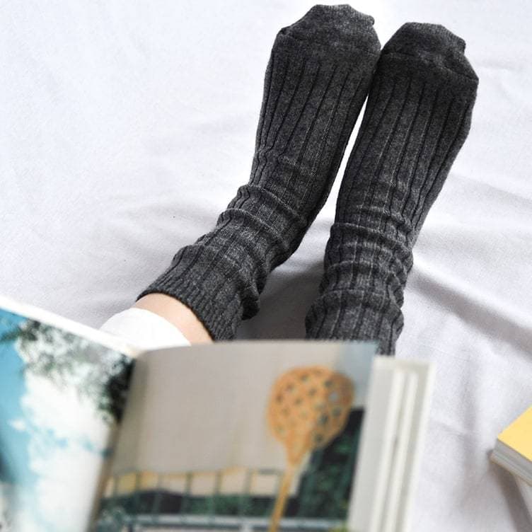 Cashmere Ribbed Socks Charcoal.