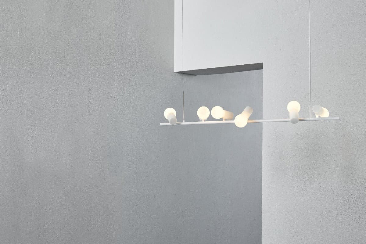 SPARROW 90 - Linear Chandelier.